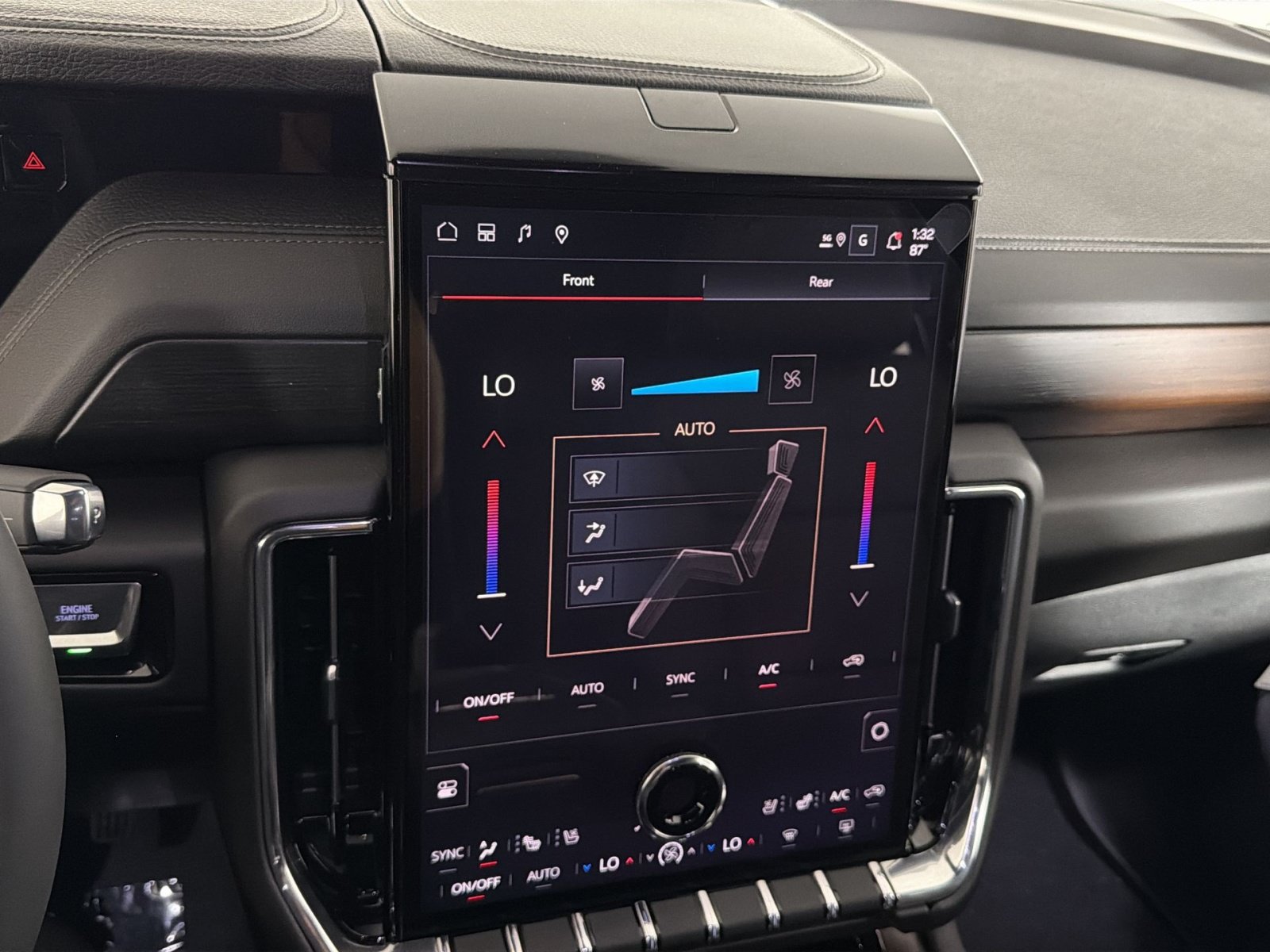 New 2026 GMC Yukon XL Denali AWD/4WD image 21