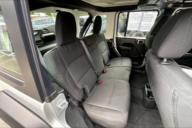 Used 2022 Jeep Wrangler Unlimited Sport image 24