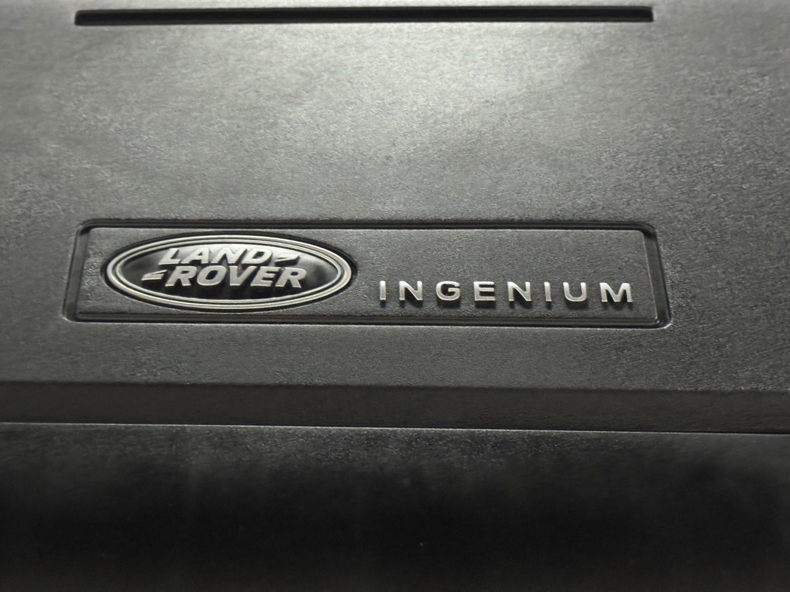 Used 2023 Land Rover Defender 110 S image 43