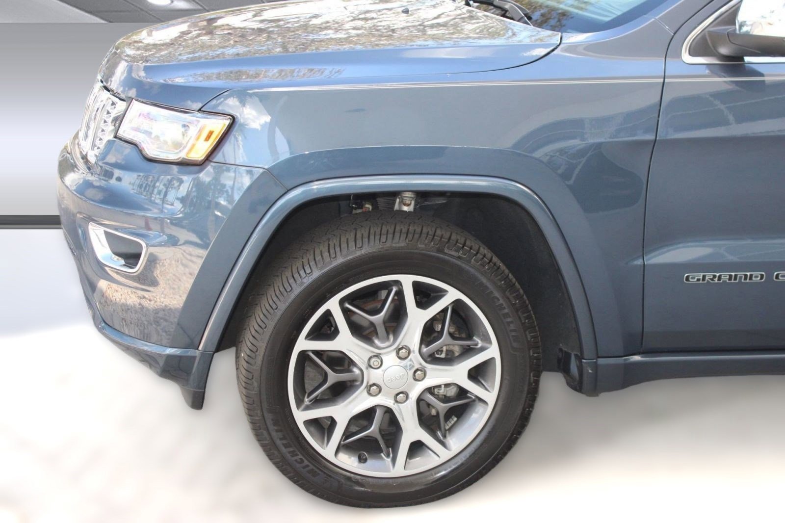 Used 2021 Jeep Grand Cherokee Overland image 12