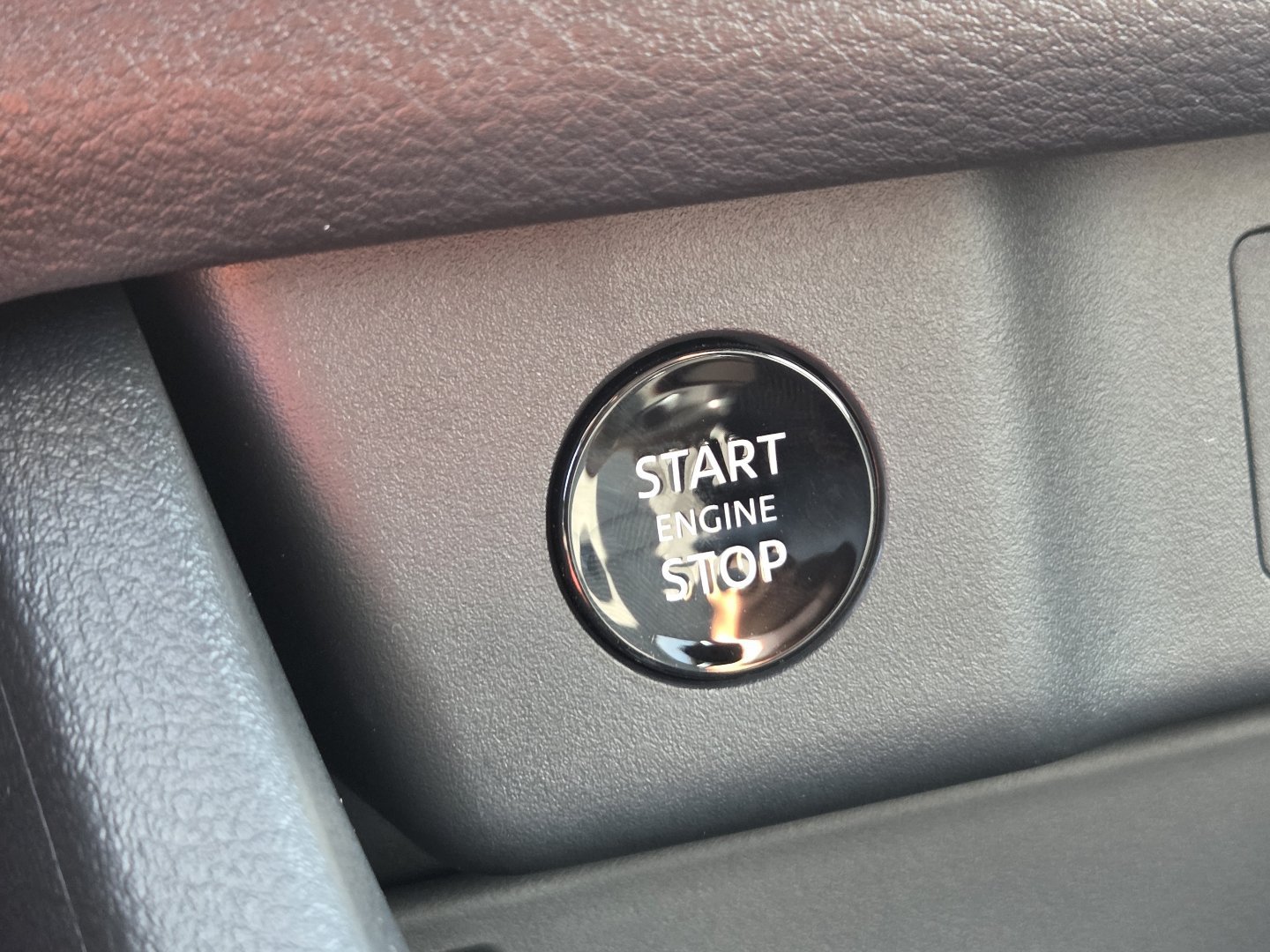 New 2027 Nissan Rogue SV AWD/4WD image 31