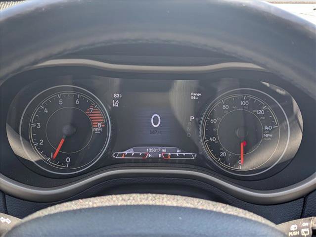 Used 2018 Jeep Cherokee Limited w/ Technology Group AWD/4WD image 10