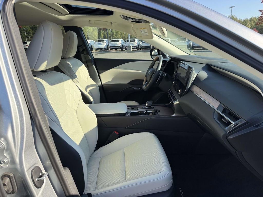 Used 2024 Lexus RX 350 Premium w/ Accessory Package (Z1) image 15