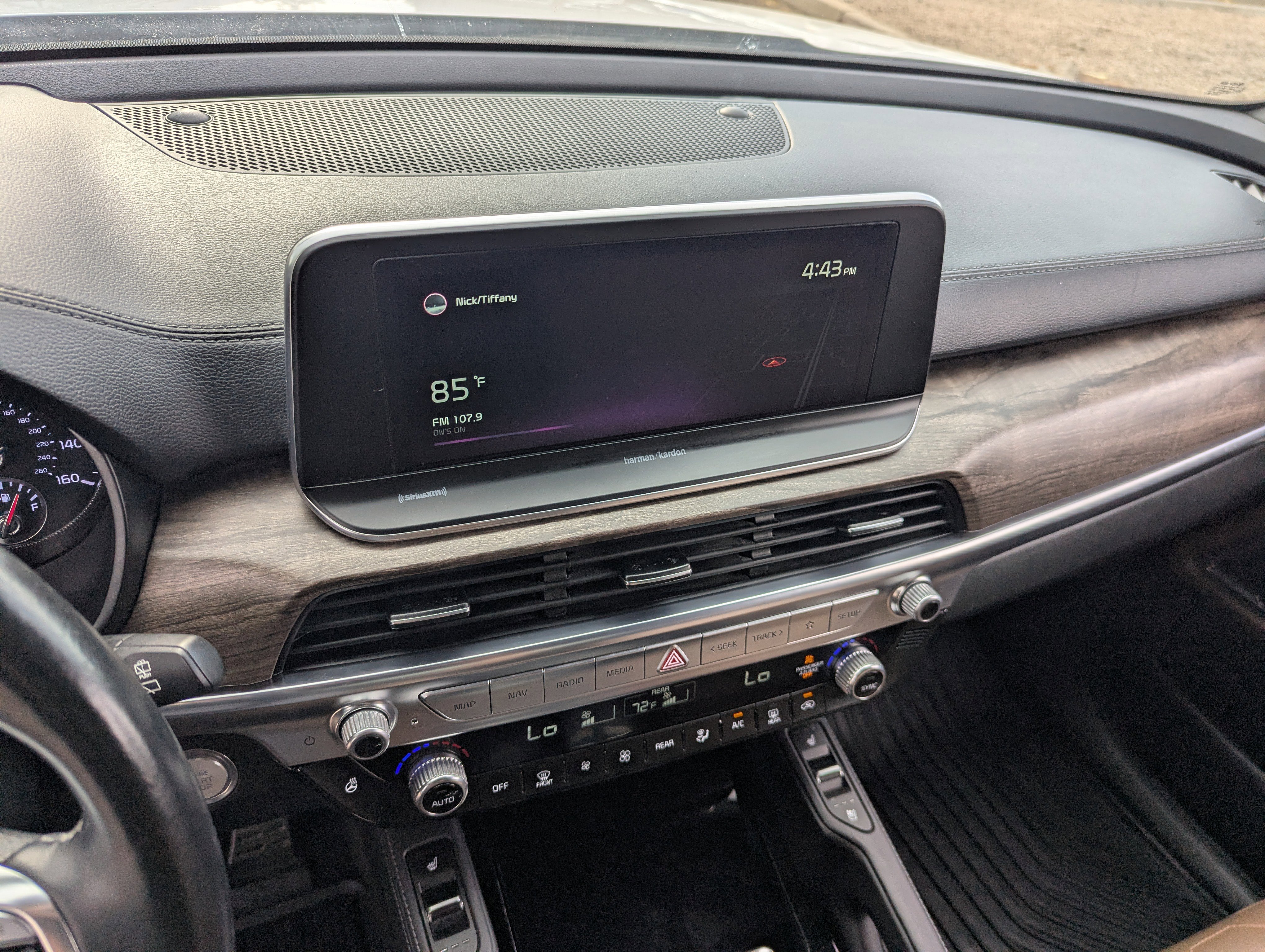 Certified 2021 Kia Telluride SX w/ SX Prestige Package image 23