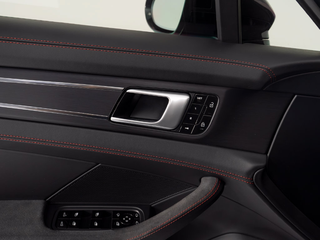 Certified 2020 Porsche Panamera GTS AWD/4WD image 20
