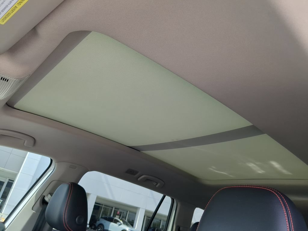 Certified 2024 Volkswagen Atlas Peak Edition SE AWD/4WD image 23