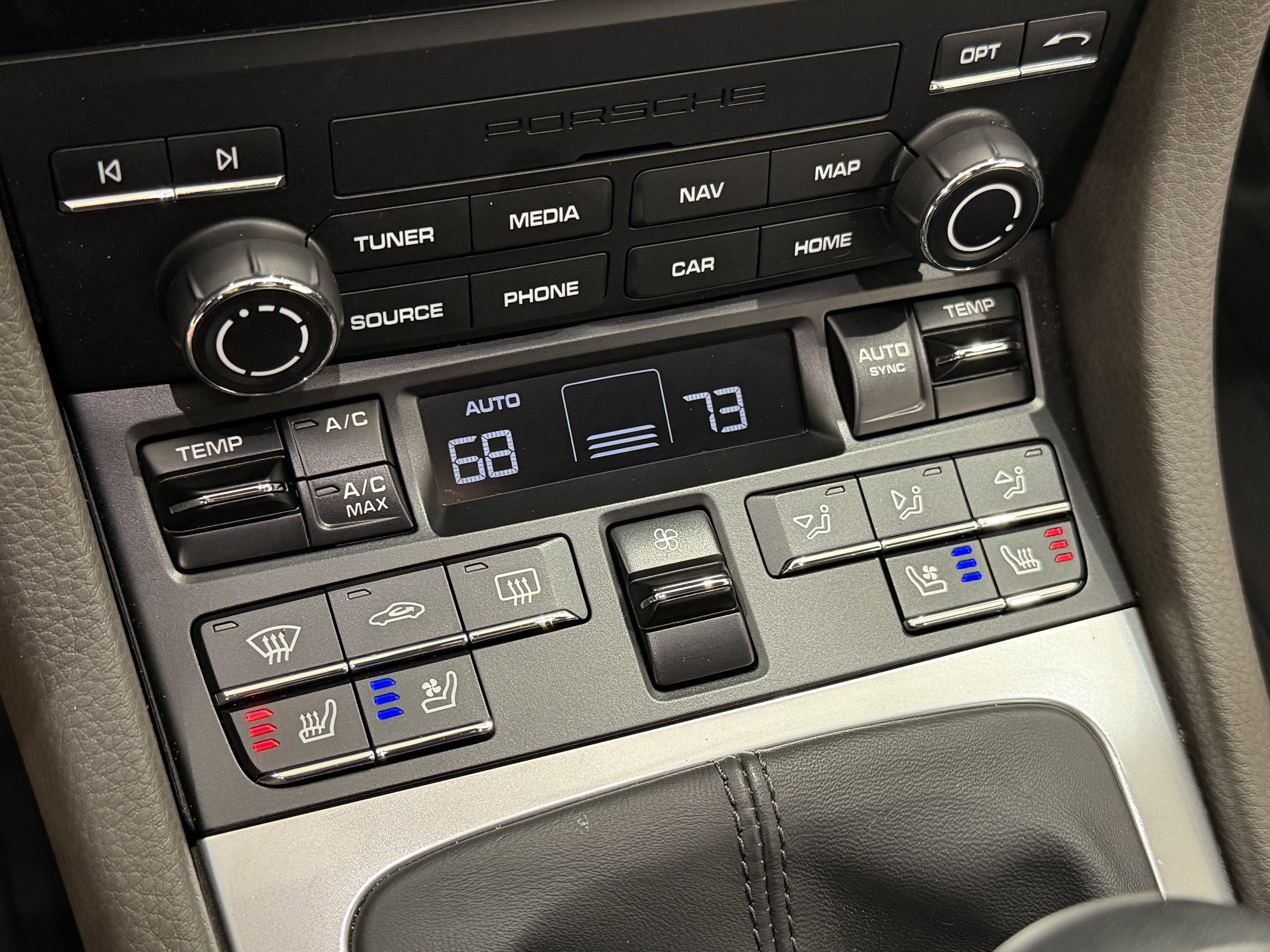 Certified 2024 Porsche 718 Cayman image 30