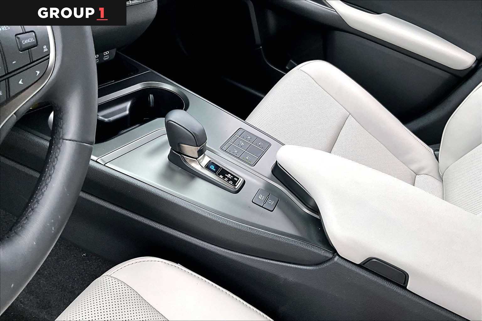 Certified 2025 Lexus UX 300h FWD w/ Accessory Package (Z1) image 14