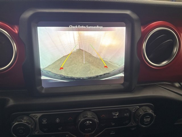 Used 2023 Jeep Wrangler Rubicon w/ Cold Weather Group image 13