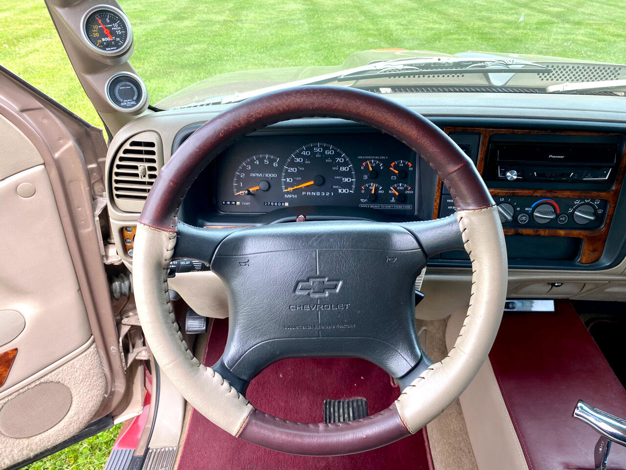 Used 1997 Chevrolet Silverado 1500 2WD Extended Cab w/ Preferred Equipment Group 2 image 21