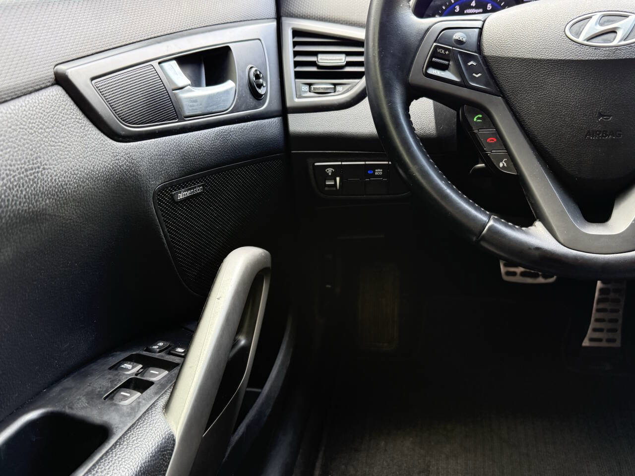 Used 2014 Hyundai Veloster Turbo image 34