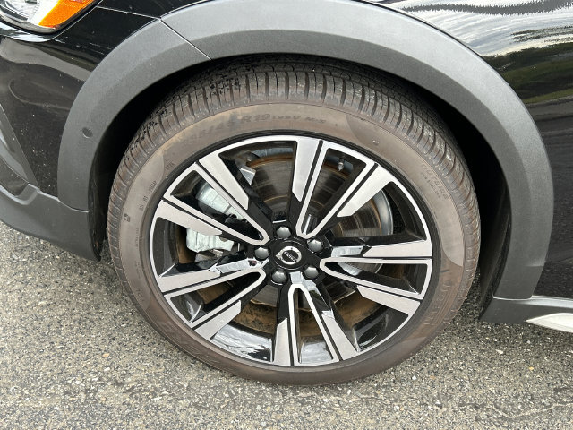 New 2026 Volvo V60 B5 Cross Country Ultra w/ Protection Package Premier AWD/4WD image 8