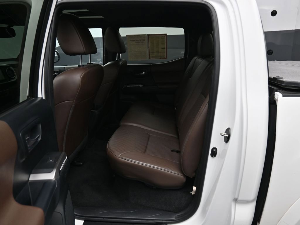 Used 2017 Toyota Tacoma Limited AWD/4WD image 26