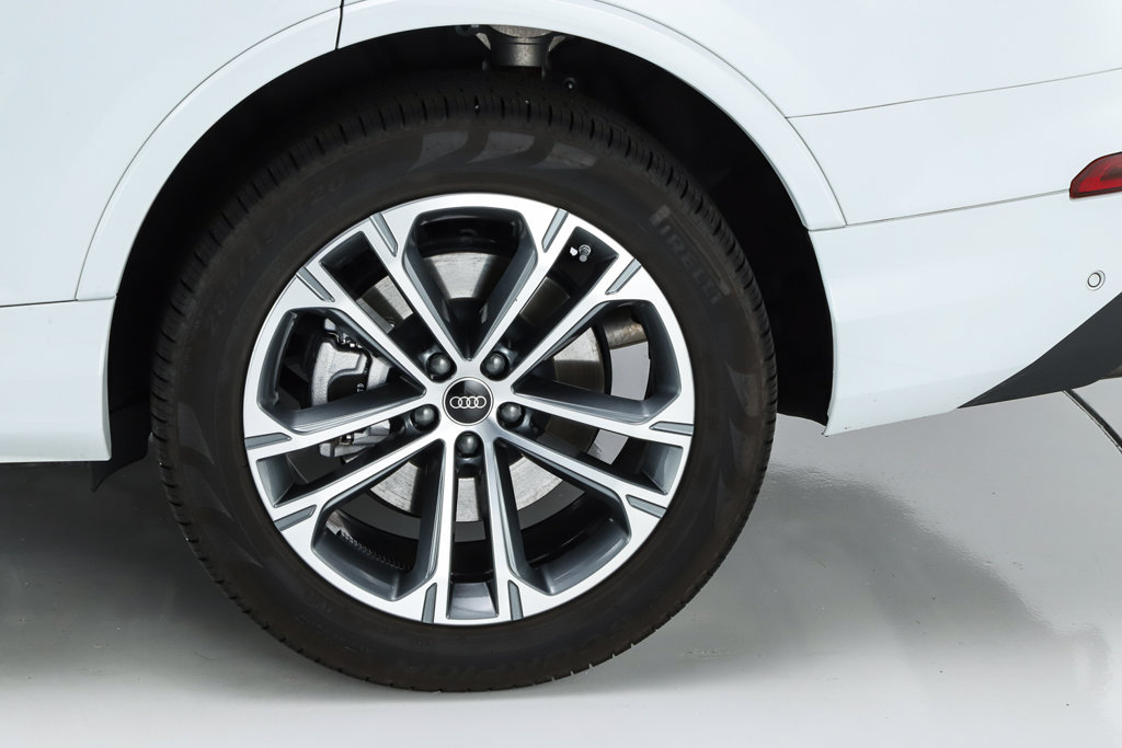 Used 2026 Audi Q7 3.0T Premium AWD/4WD image 9