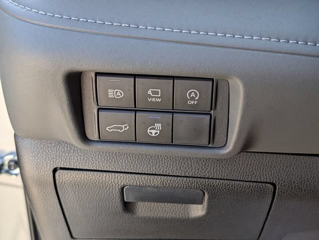 Certified 2025 Toyota Highlander Platinum AWD/4WD image 22