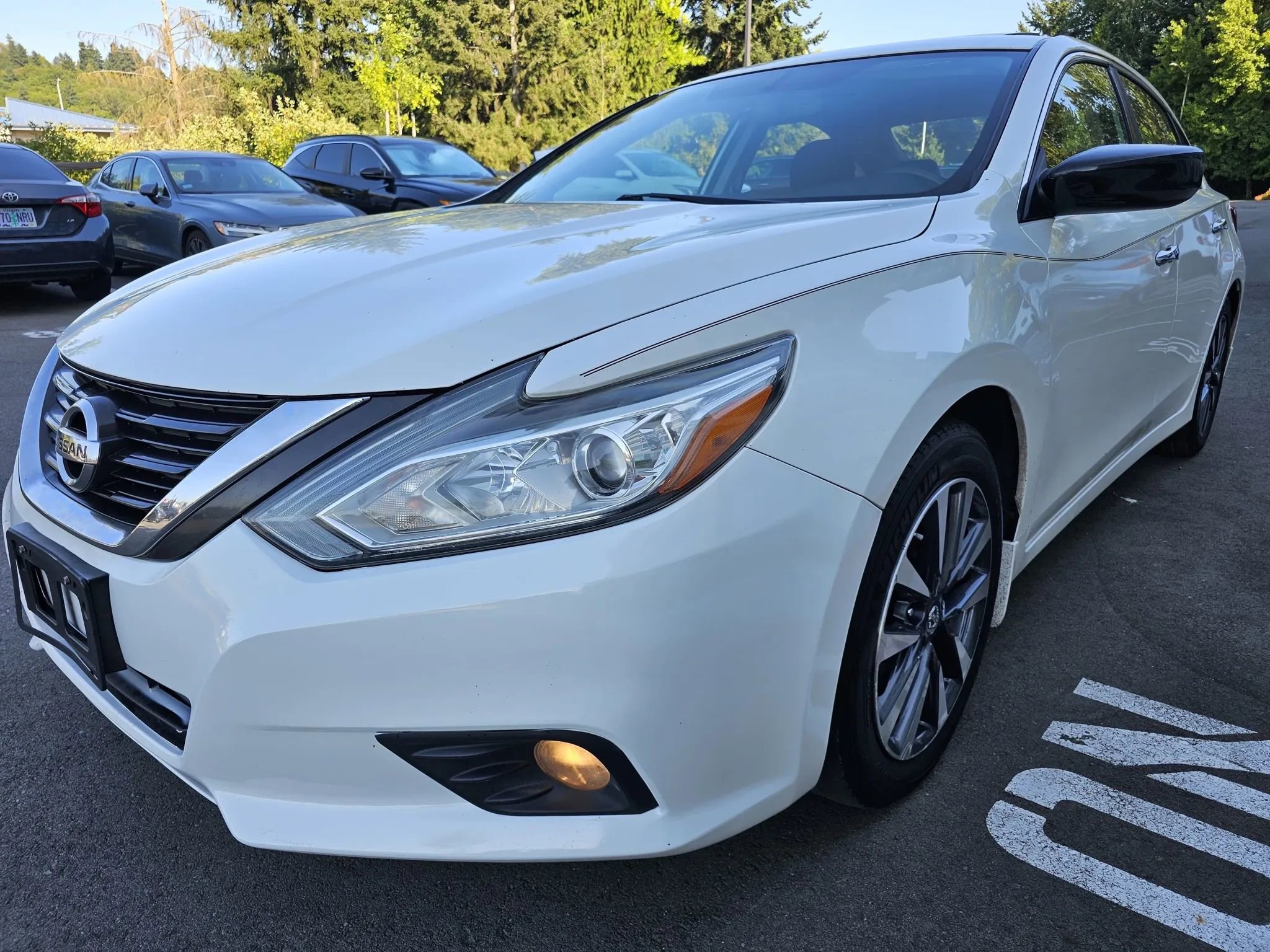 Used 2016 Nissan Altima 2.5 SV w/ Convenience Package image 1