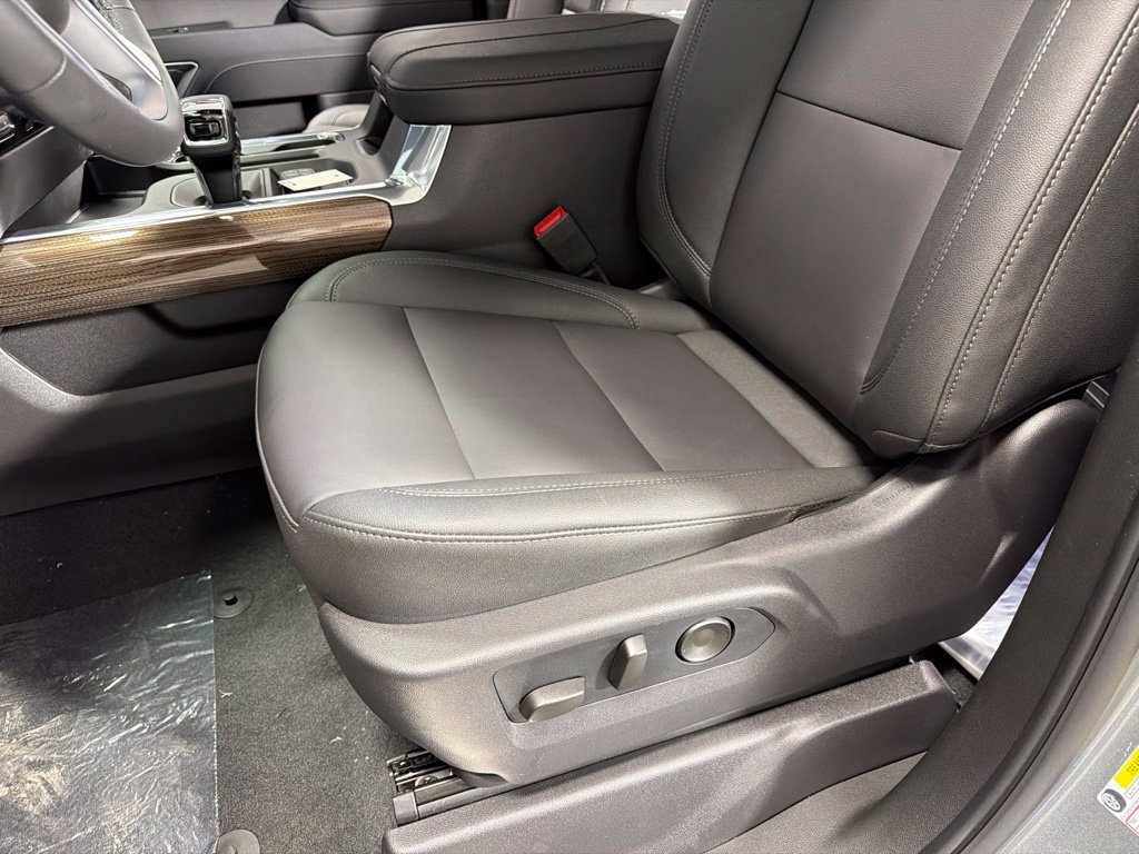 New 2026 Chevrolet Silverado 1500 RST w/ Convenience Package II AWD/4WD image 13