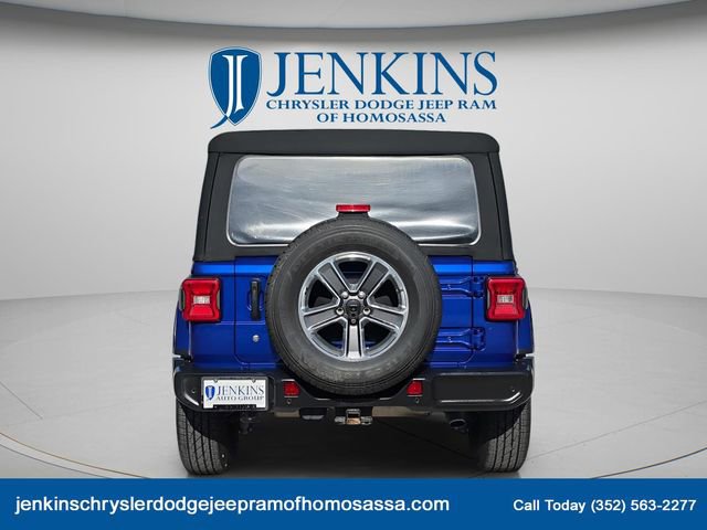 Used 2018 Jeep Wrangler Unlimited Sahara image 5