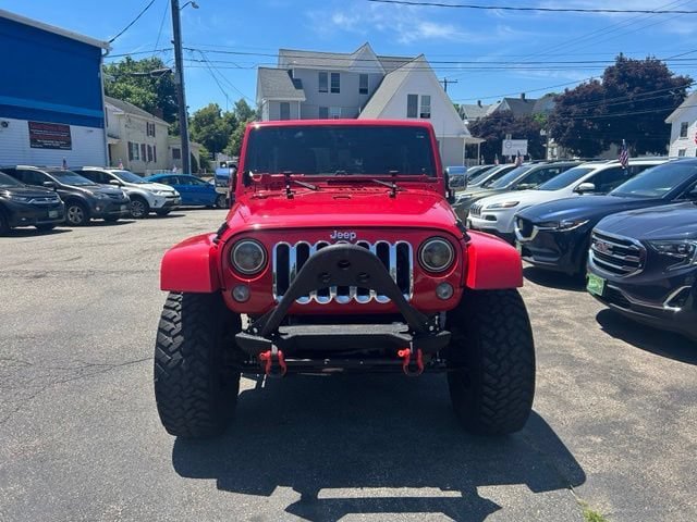 Used 2014 Jeep Wrangler Unlimited Sahara w/ Mopar Chrome Edition Group AWD/4WD image 3