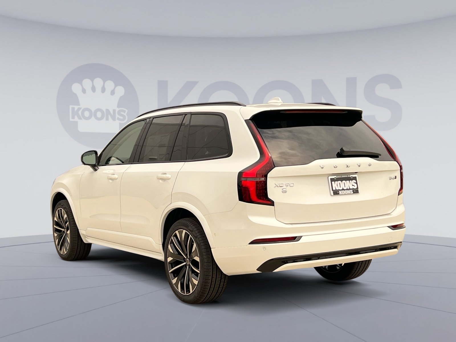 New 2026 Volvo XC90 B6 Ultra w/ Protection Package Premier image 4