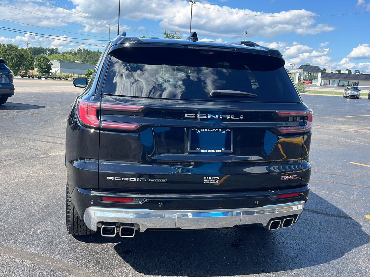 Used 2026 GMC Acadia Denali w/ Super Cruise Package AWD/4WD image 4