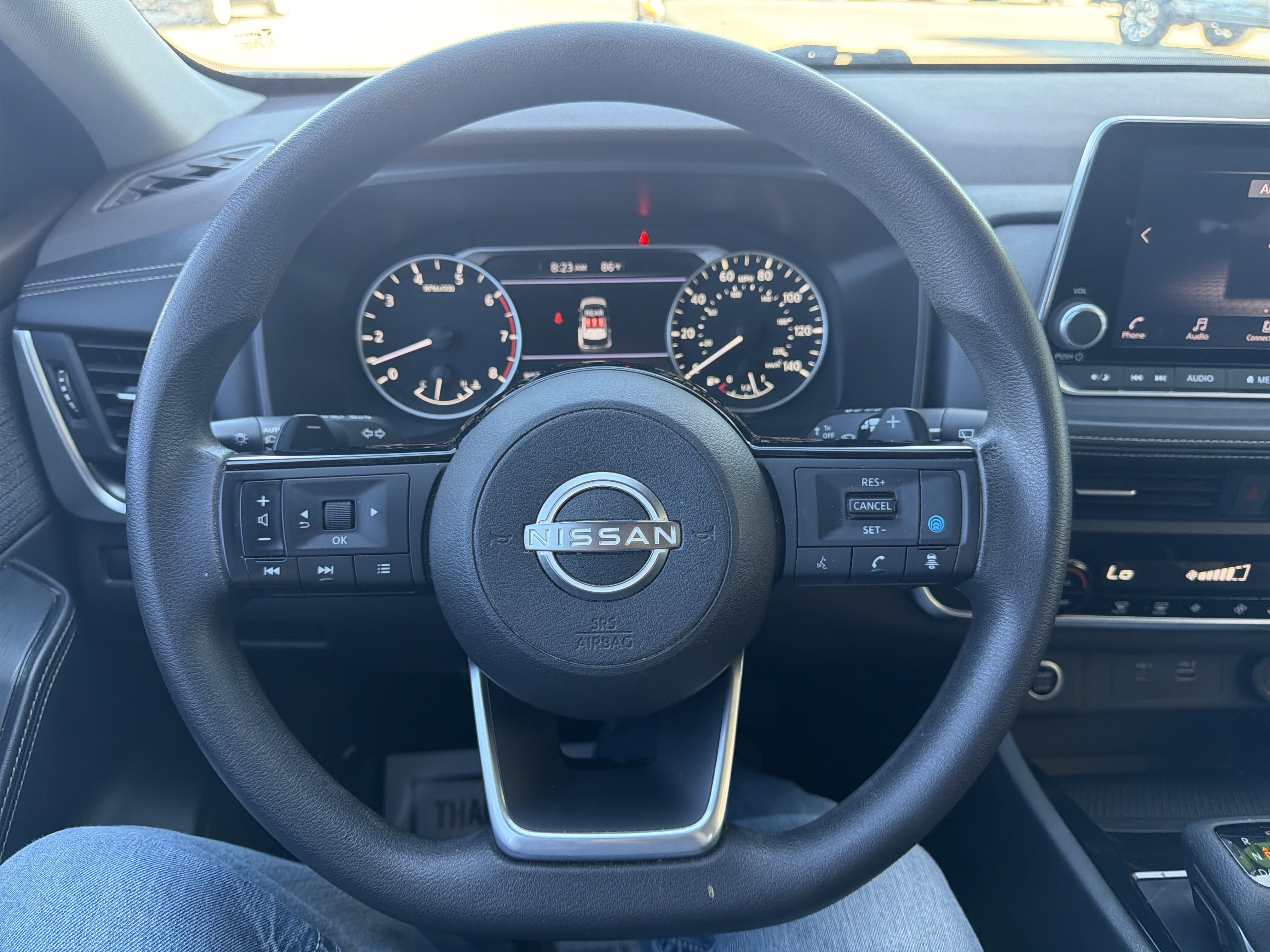 Used 2023 Nissan Rogue SV FWD image 16