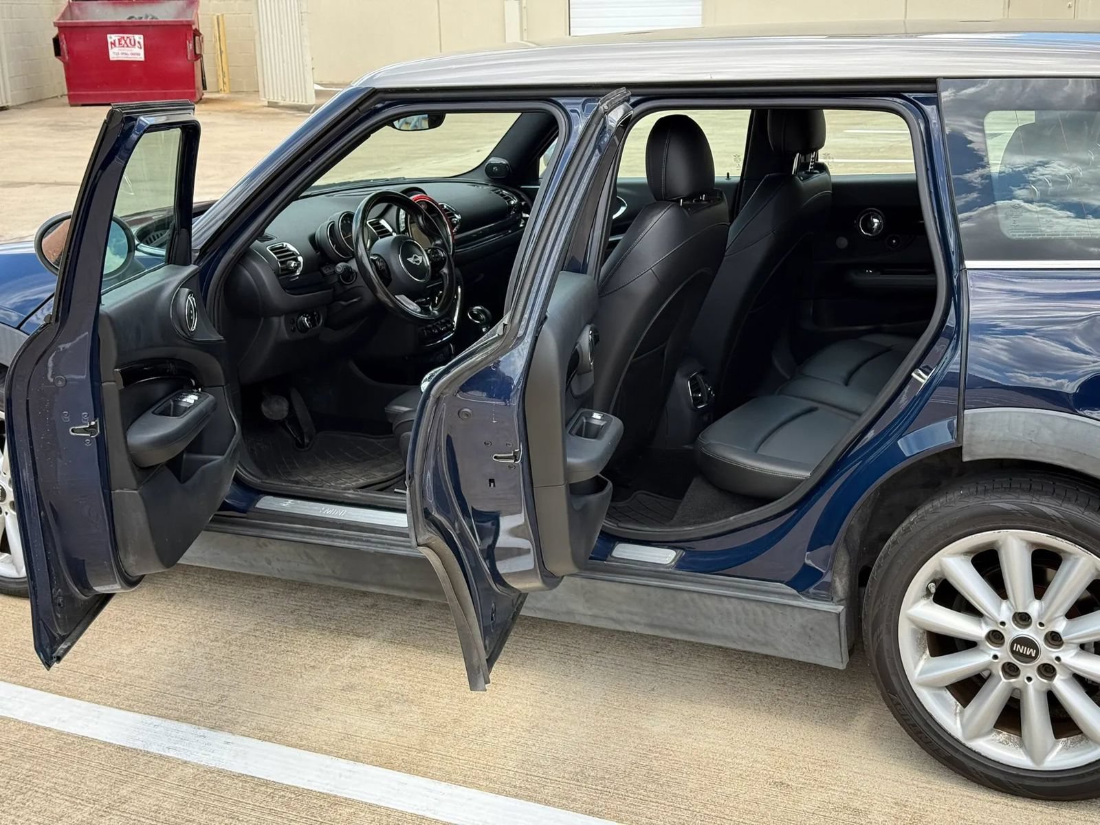 Used 2016 MINI Cooper Clubman FWD image 11