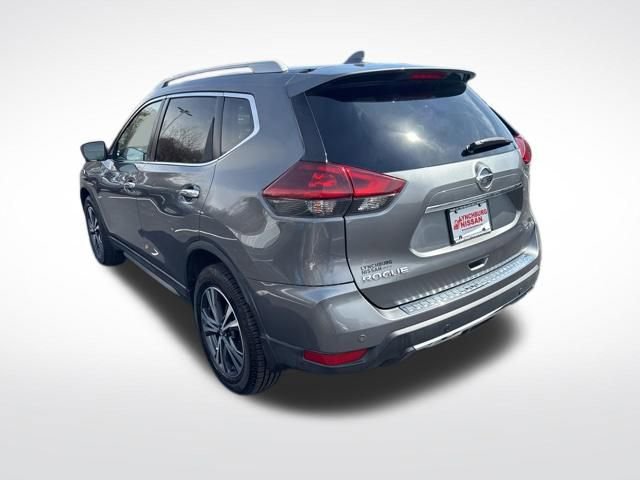Used 2019 Nissan Rogue SV w/ Premium Package image 3