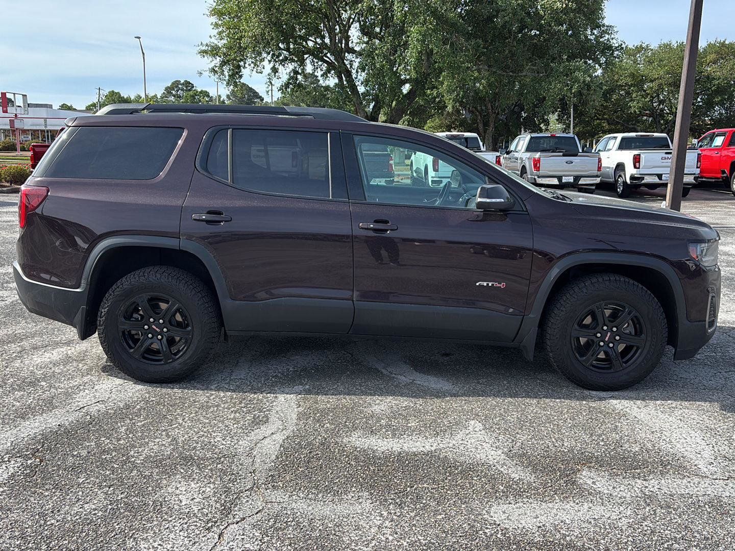 Used 2020 GMC Acadia AT4 w/ LPO, Roadside Safety Package image 8