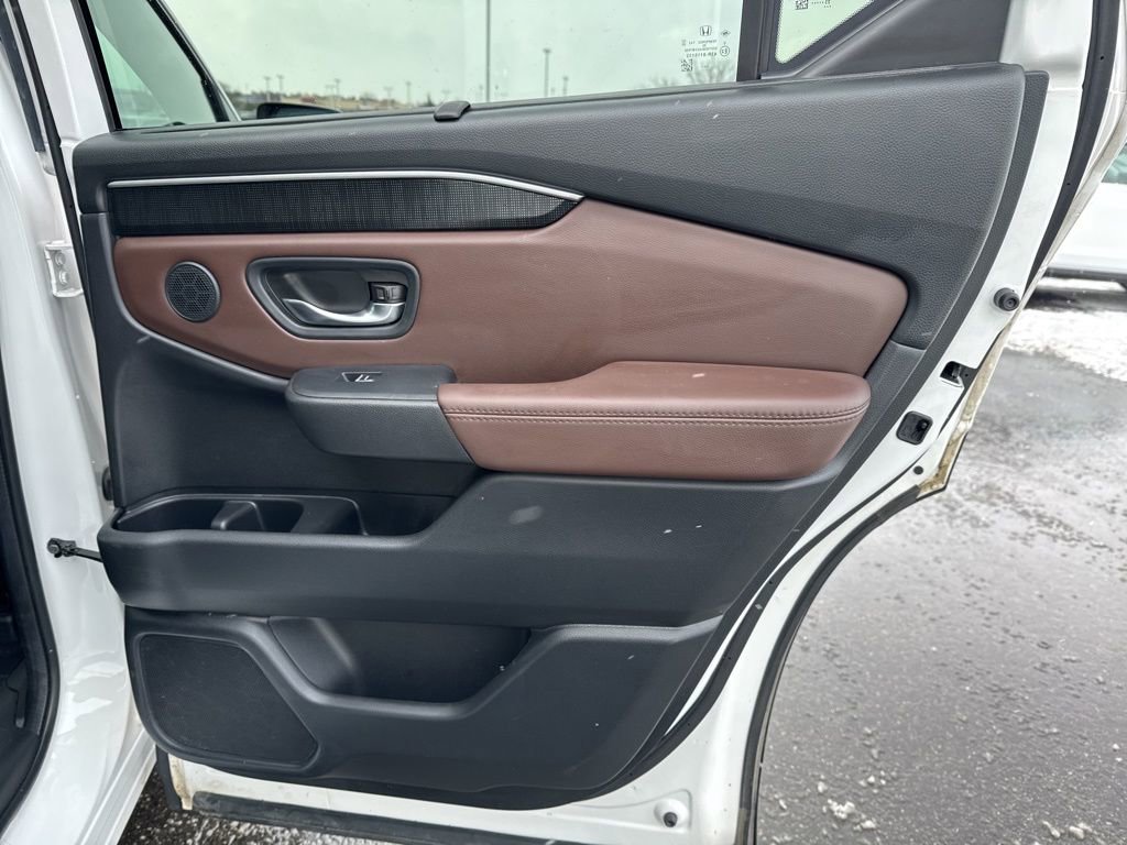 Used 2024 Honda Pilot Elite image 41