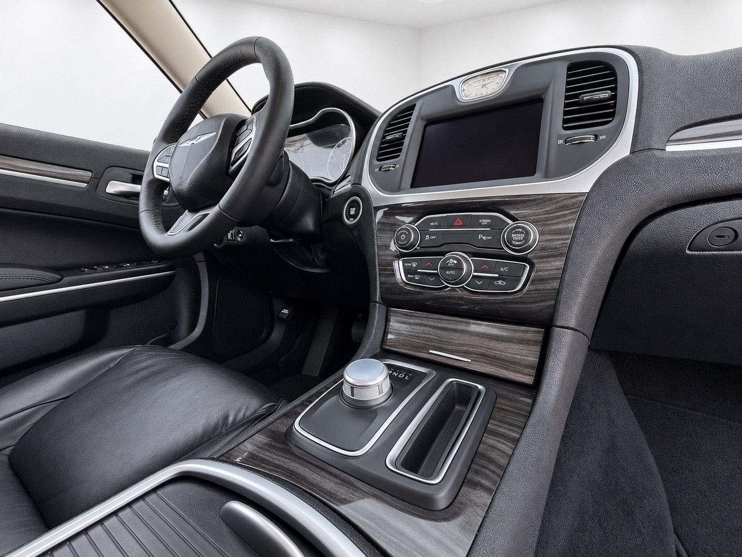 Used 2021 Chrysler 300 Touring L AWD/4WD image 34