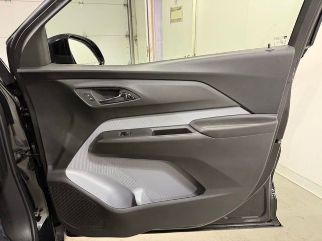 New 2027 Chevrolet Bolt LT FWD image 27