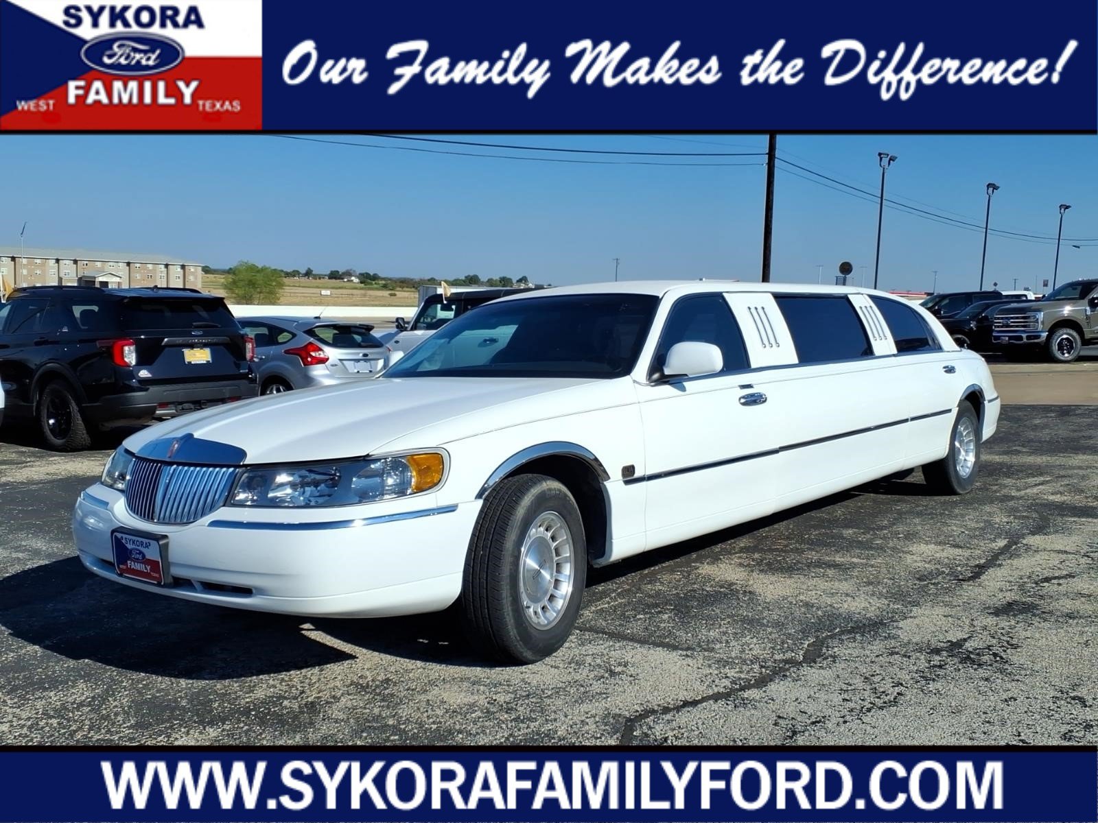 Used 1999 Lincoln Town Car Executive