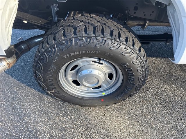 New 2026 Ford F250 XL w/ XL Off-Road Package image 13