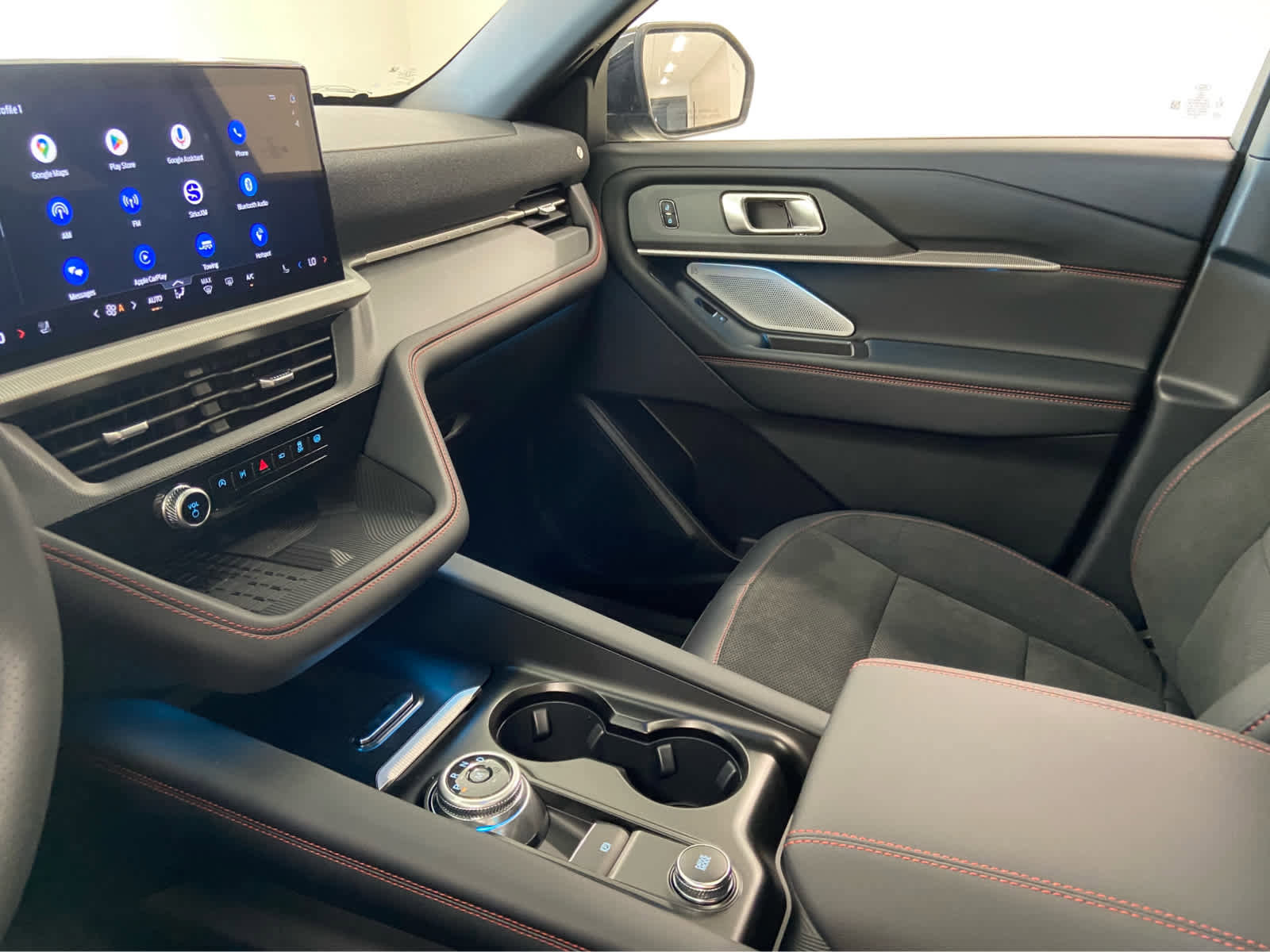 New 2025 Ford Explorer ST image 41