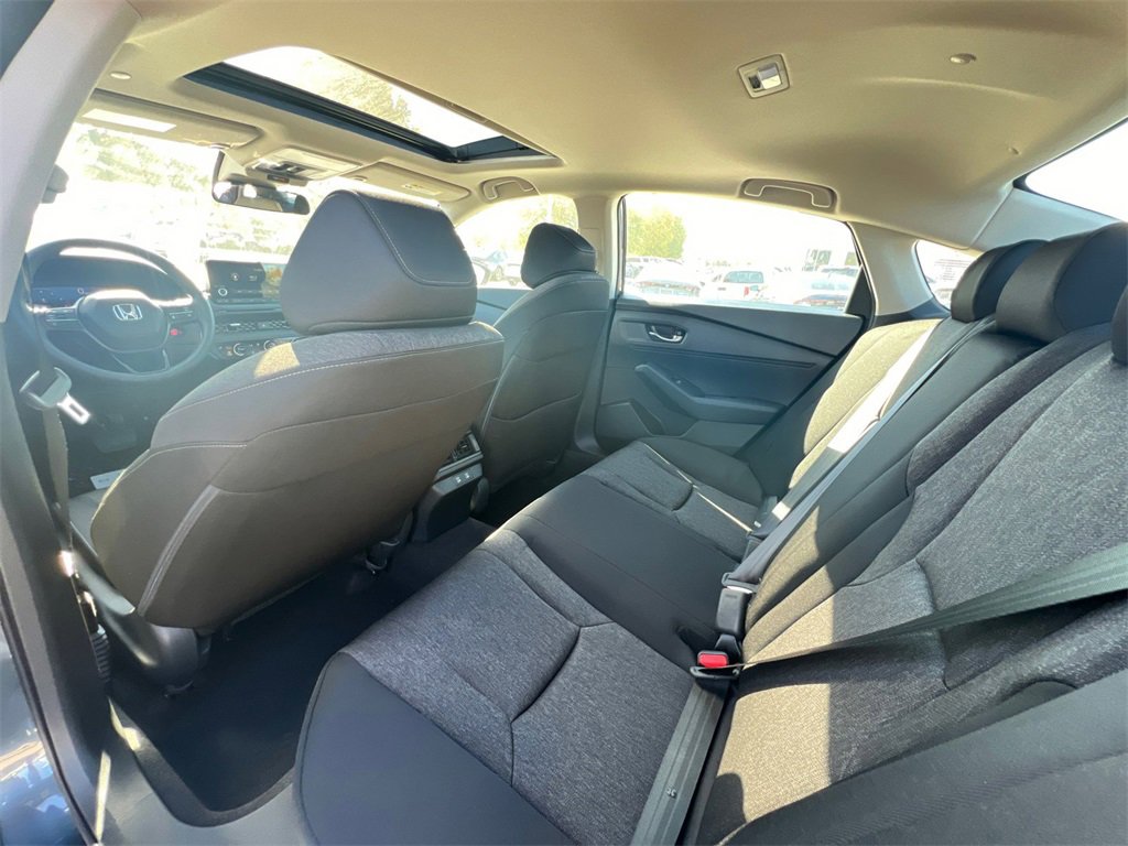 New 2025 Honda Accord SE image 28