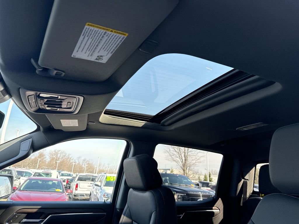 New 2026 GMC Sierra 1500 SLT image 19