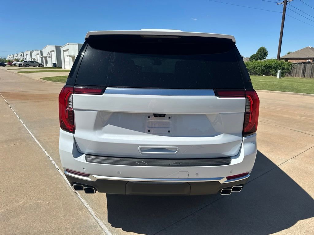 Used 2026 GMC Yukon Denali w/ Advanced Technology Package AWD/4WD image 4