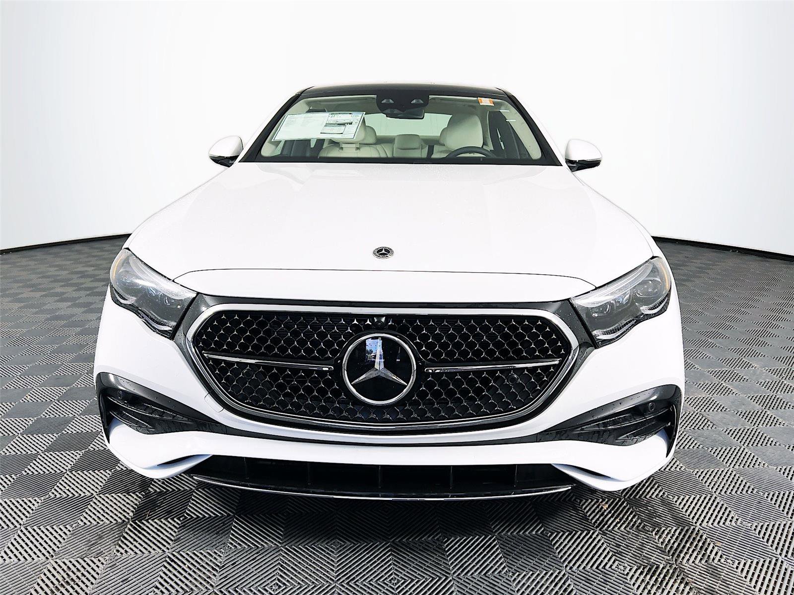 New 2026 Mercedes-Benz E 350 4MATIC Sedan image 9