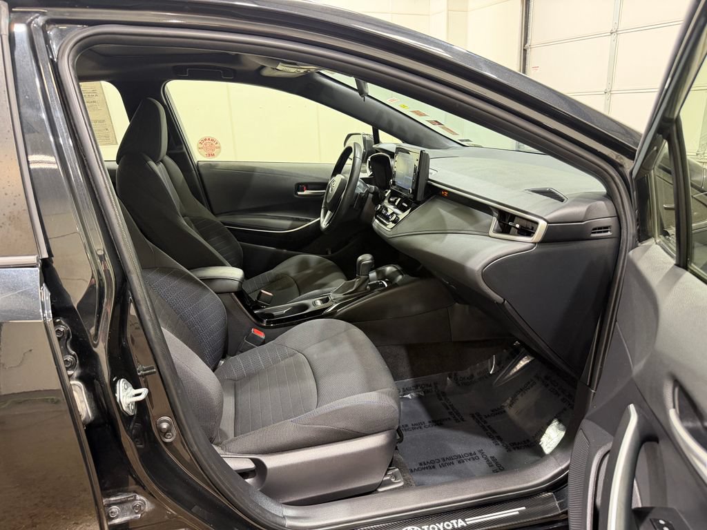 Used 2022 Toyota Corolla SE w/ SE Premium Package FWD image 25
