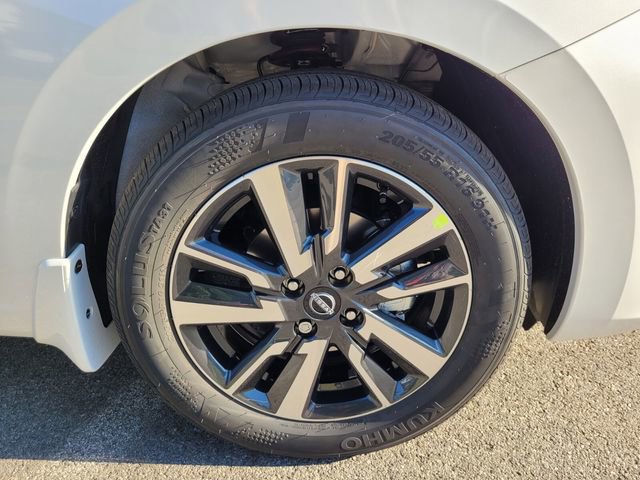 New 2025 Nissan Versa SV w/ Trunk Package image 7