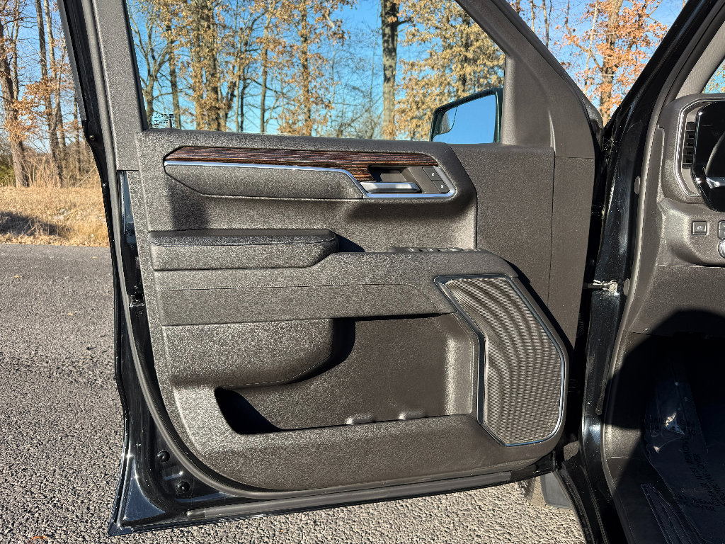 Used 2024 GMC Sierra 1500 Elevation image 22