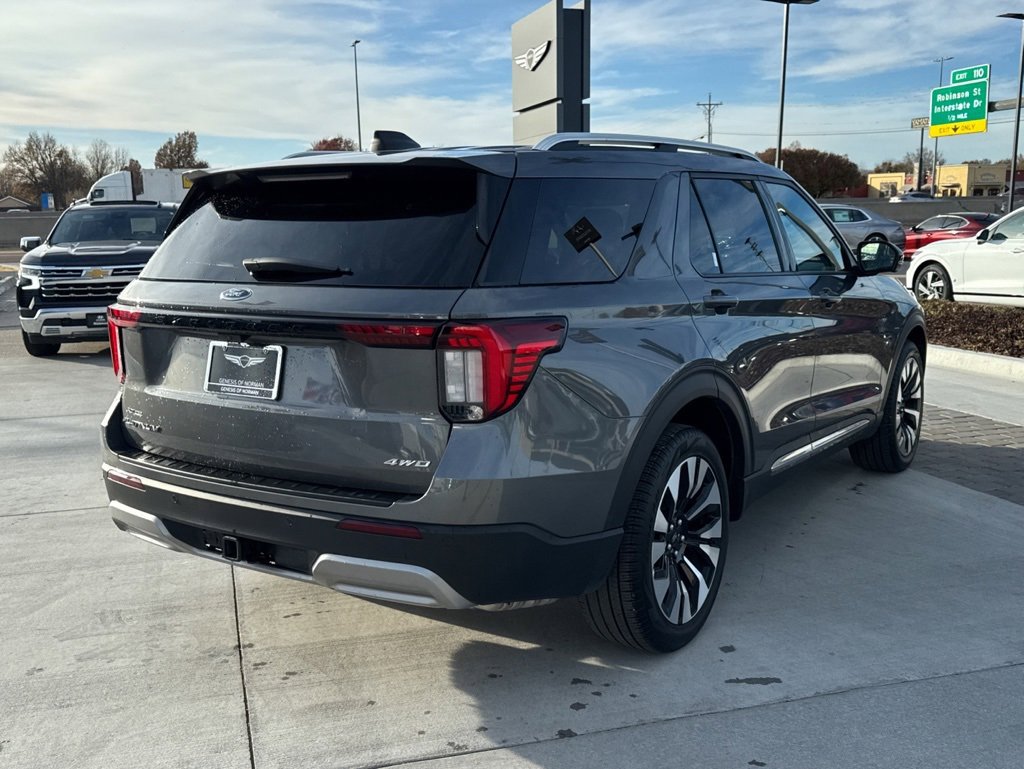 Used 2025 Ford Explorer Platinum w/ LUX Leather Package image 23