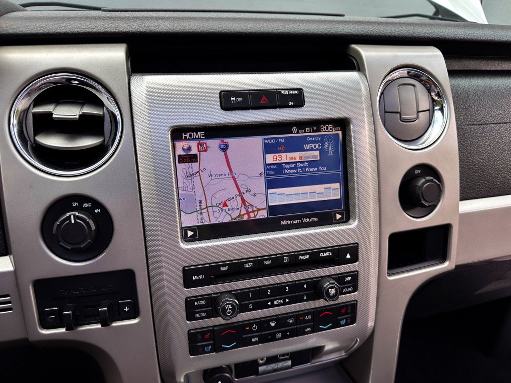 Used 2011 Ford F150 Lariat Limited AWD/4WD image 22