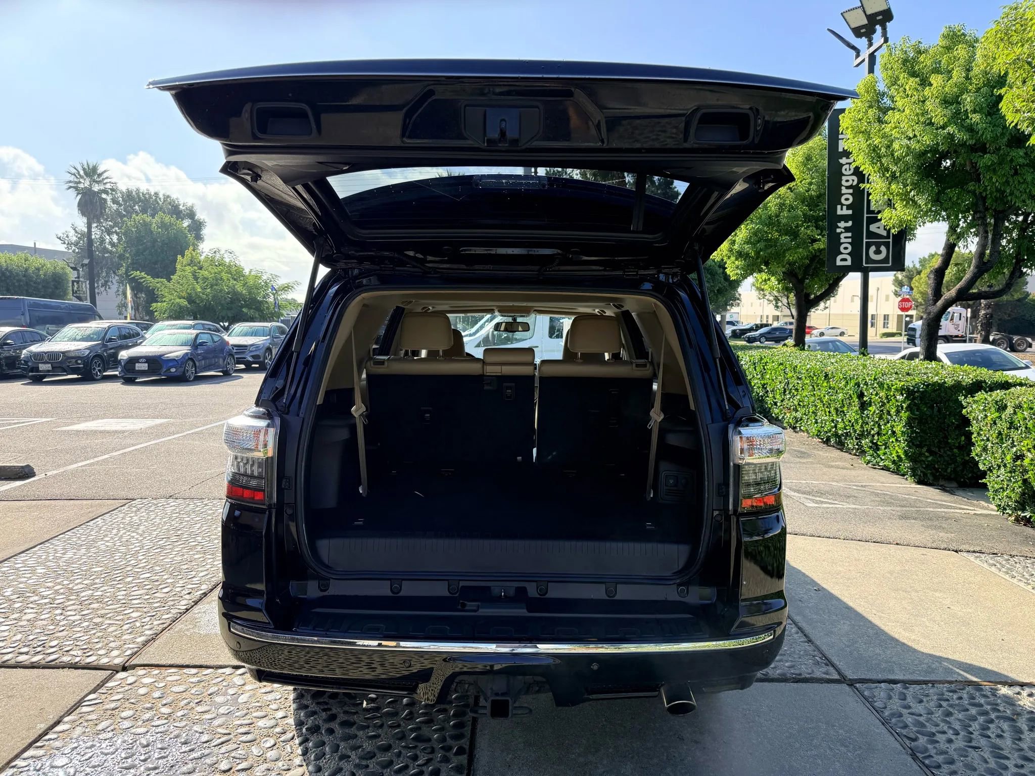 Used 2017 Toyota 4Runner Limited image 13