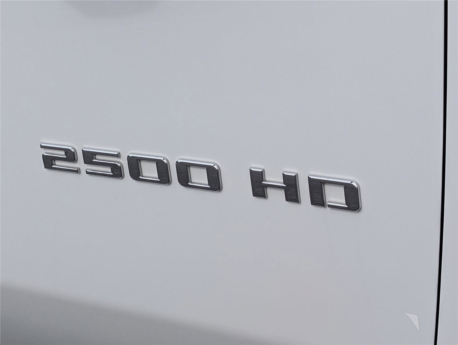 Used 2024 Chevrolet Silverado 2500 LT image 9