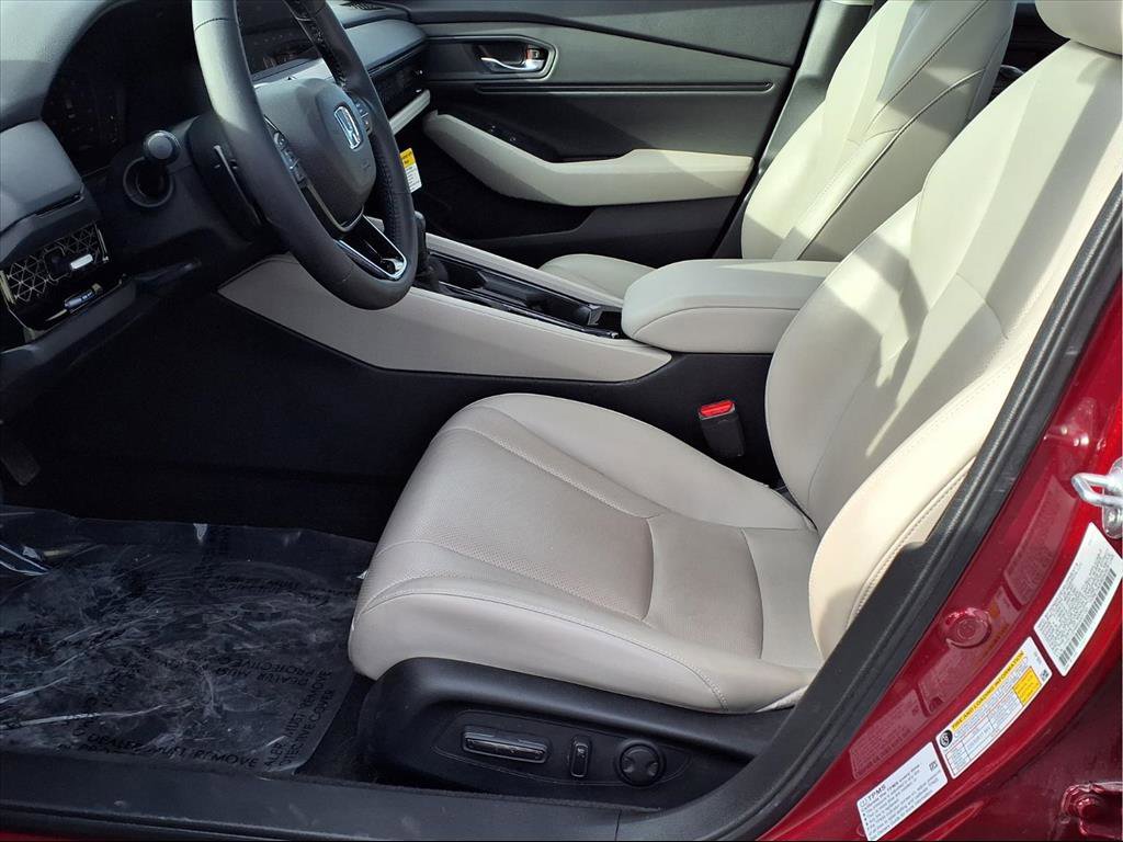Certified 2024 Honda Accord EX-L image 17