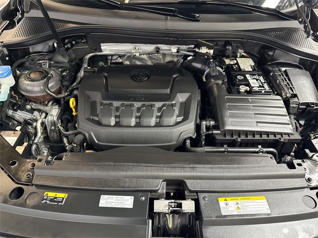 Used 2024 Volkswagen Tiguan SEL R-Line image 29