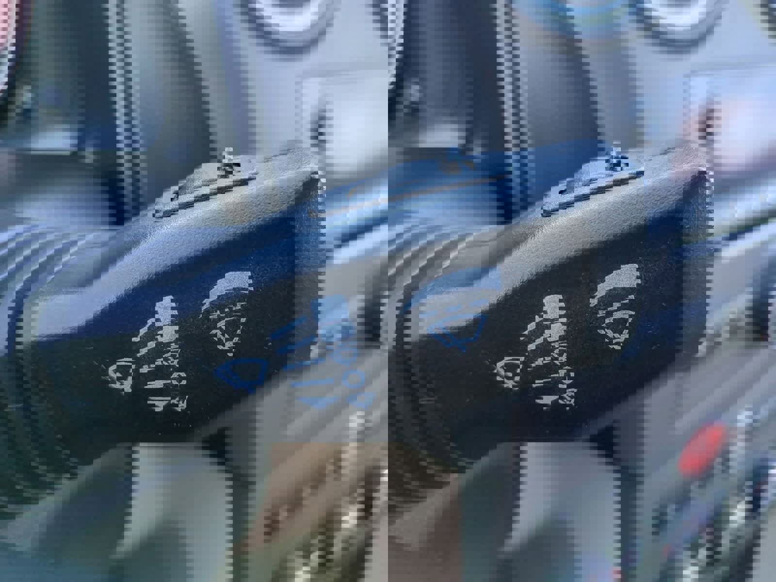 Used 2009 Saturn Vue XE w/ Premium Trim Package image 27