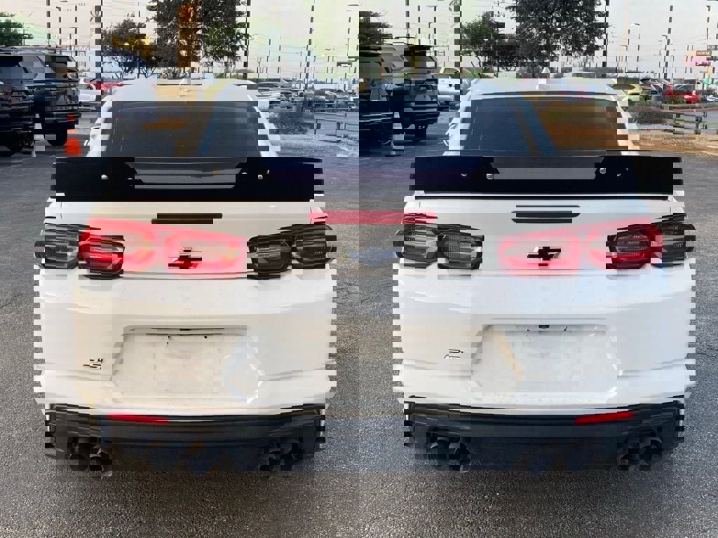 Used 2022 Chevrolet Camaro LT image 6